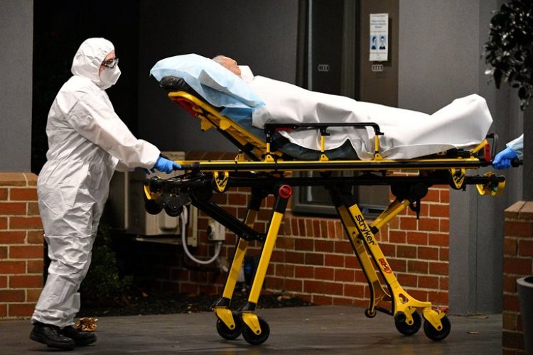 Haber tenido COVID-19 reduciría hasta un 85% el riesgo de reinfección durante al menos 10 meses