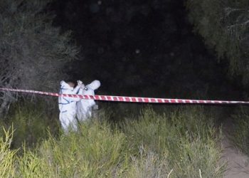 Mató a su amigo de un tiro en la cabeza y luego se entregó a la policía
