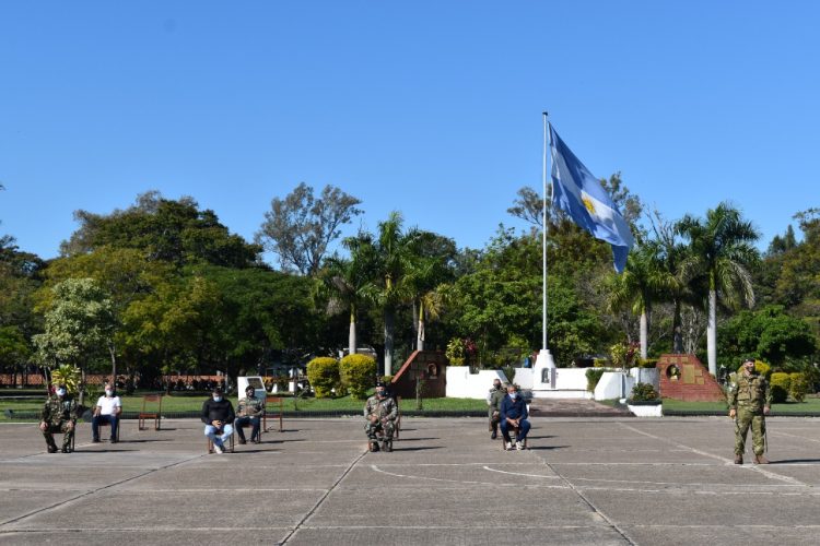 Acto en el RIMte 29 en conmemoración al final de la Guerra de Malvinas