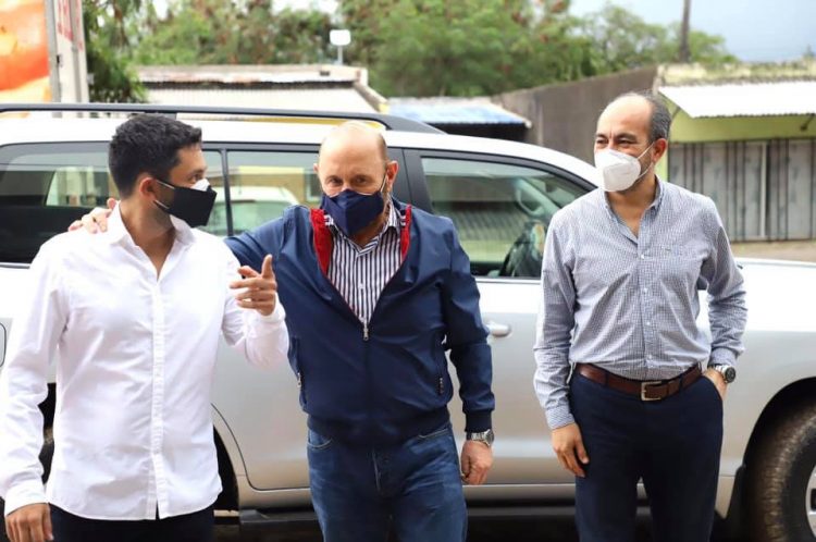 Insfrán presente en la inauguración de una planta de chacinados