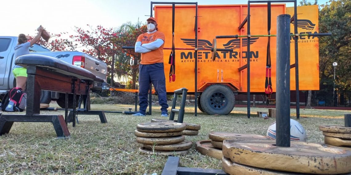 Gimnasio móvil al aire libre y en modo “pandemia”