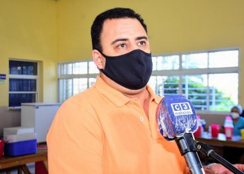 Agustín Samaniego vs oposición: “Son mercaderes del contagio y las muertes por covid”