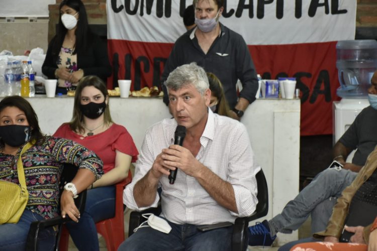 El Frente Amplio ofreció al ex juez Fernando Carbajal la candidatura a diputado nacional