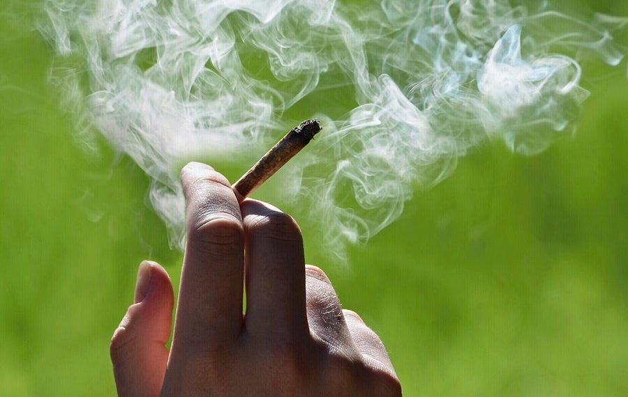 Estuvo un año preso por dos “porros” de marihuana