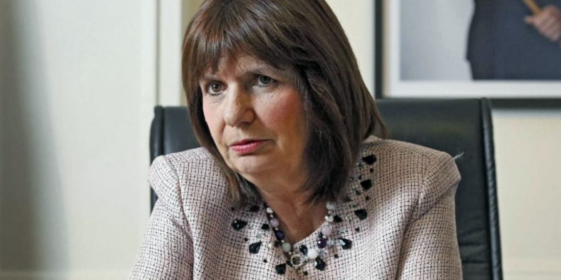 Patricia Bullrich llega en apoyo a los precandidatos Fernando Carbajal y “Mili” Maciel