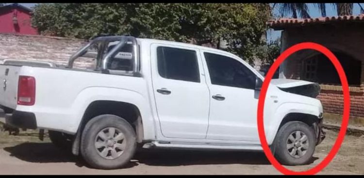 Comisario chocó con camioneta secuestrada: lo separaron del cargo y quedó detenido