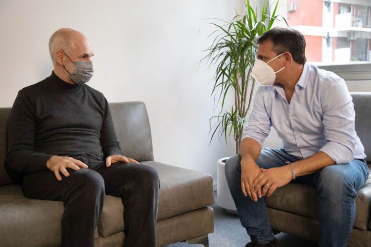 Rodríguez Larreta recibió en Buenos Aires a Fernando Carbajal en apoyo a su candidatura