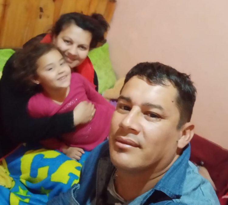 Pedido de una familia formoseña al gobernador: un módulo habitacional