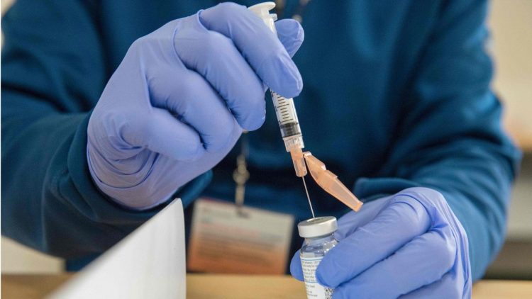 Formosa: 6 muertos, 163 casos positivos y 500 mil dosis anticovid aplicadas