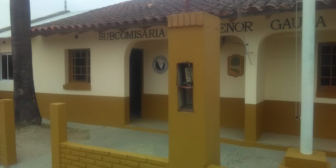 Un hombre atacó a cuchillazos a otro y quedó detenido