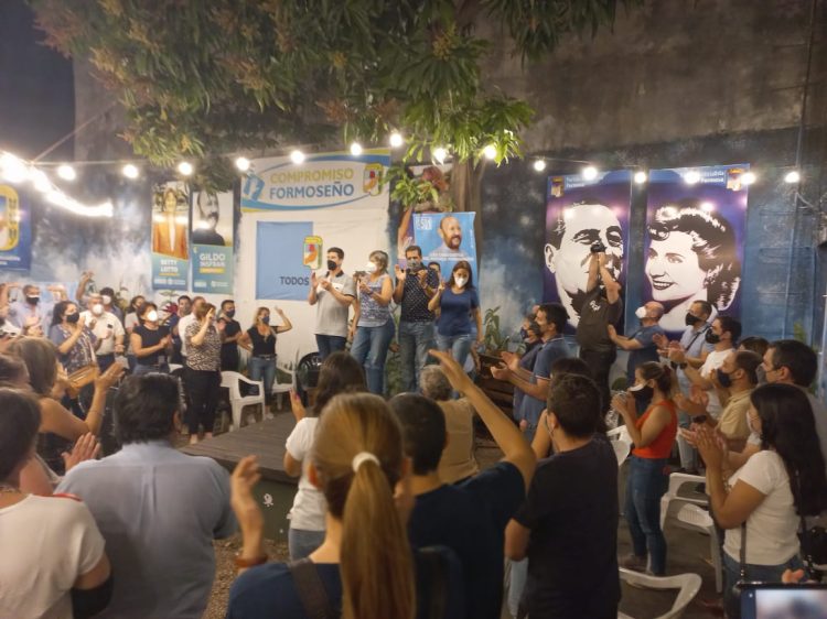 Encuentro peronista reunió a precandidatos y dirigentes