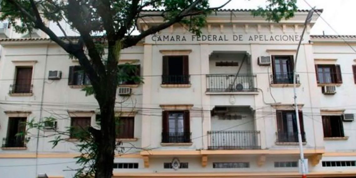 La Cámara Federal ordenó suspender la asamblea convocada a espaldas del rector Parmetler