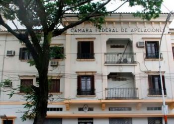 La Cámara Federal ordenó suspender la asamblea convocada a espaldas del rector Parmetler