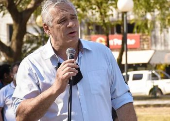 «Soy Fernando Carbajal, aquí tienen mi curriculum vitae»