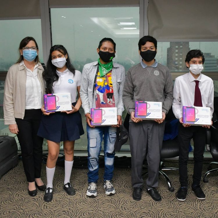 Insfrán y el titular de ENACOM acordaron obras de conectividad