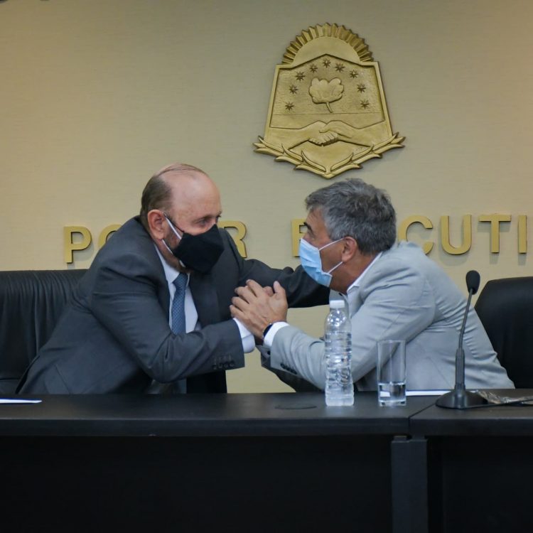 Insfrán y el titular de ENACOM acordaron obras de conectividad