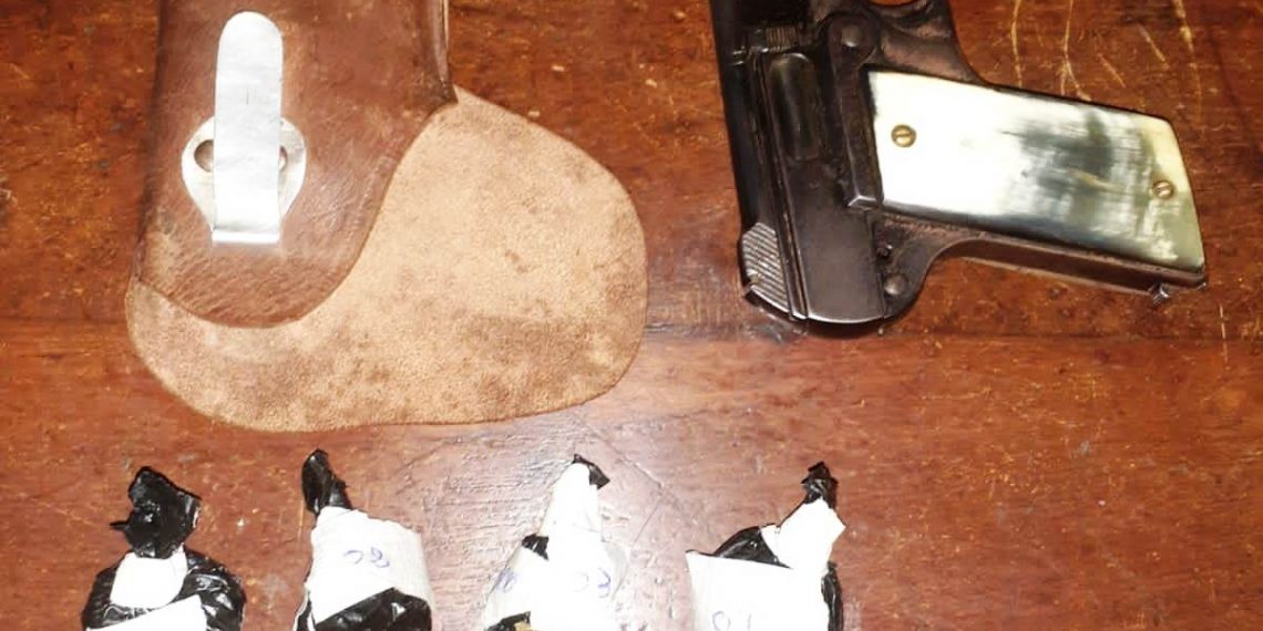 Se dedican a robar casas y vender marihuana, uno quedó preso