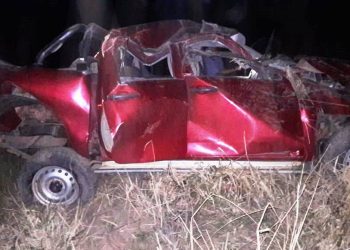 Vuelco fatal: conductor de una Hilux salió despedido del rodado y murió