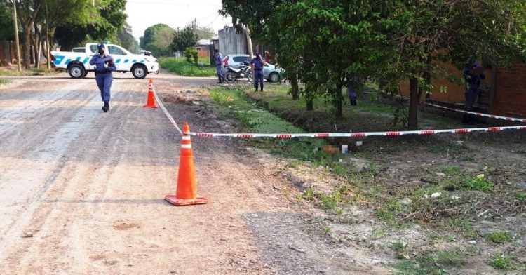 Triste: un abuelo con problemas de movilidad cayó a una zanja y murió ahogado