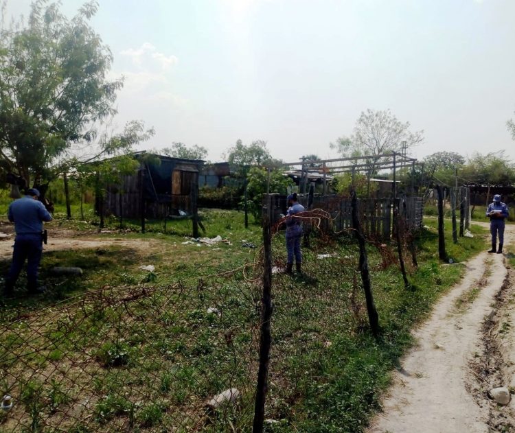 Murió solo hace días y hallan el cuerpo por la denuncia de vecinos ante el fuerte olor