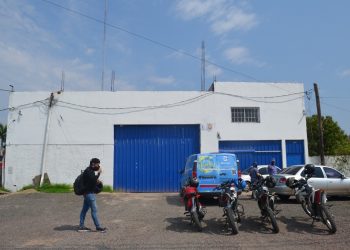 Asaltaron a empleado de comercio a punta de pistola y a las 10 de la mañana