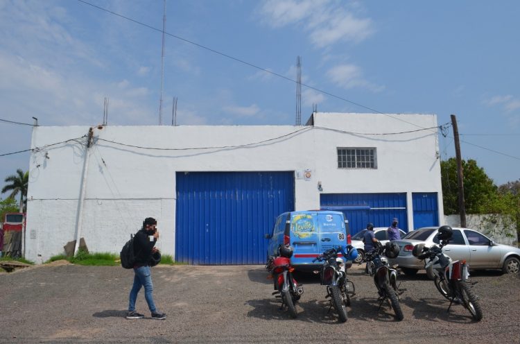 Asaltaron a empleado de comercio a punta de pistola y a las 10 de la mañana