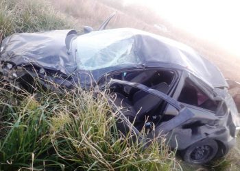 Un auto despistó, volcó y el acompañante del conductor falleció