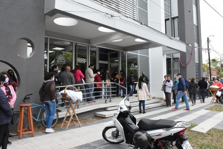 Gabriela Neme elaboró propuestas para mejorar la atención en el IASEP