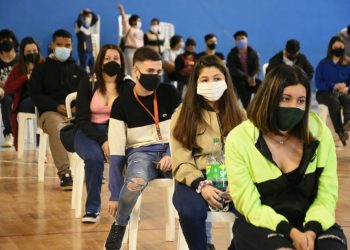 El Gobierno anunció 3 fallecidos, 43 contagios y que retoma su plan de vacunación