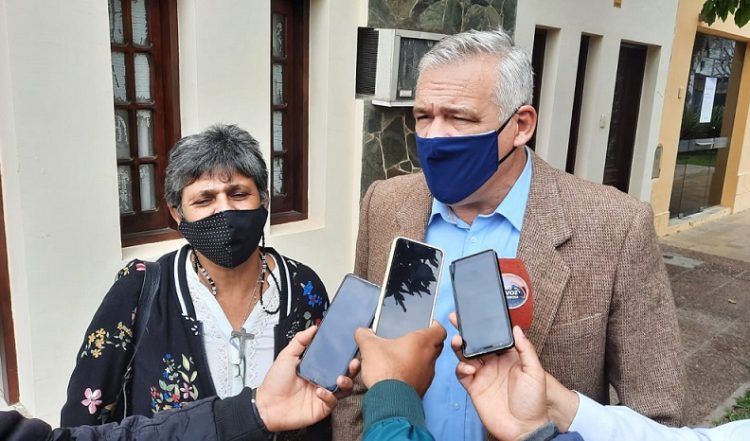 Aunque faltan las firmas, Adrián y Neme aceptaron el ofrecimiento de la UCR y habría unidad opositora