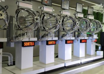 Primeros 11 ganadores de la promo 60 años del Banco Formosa