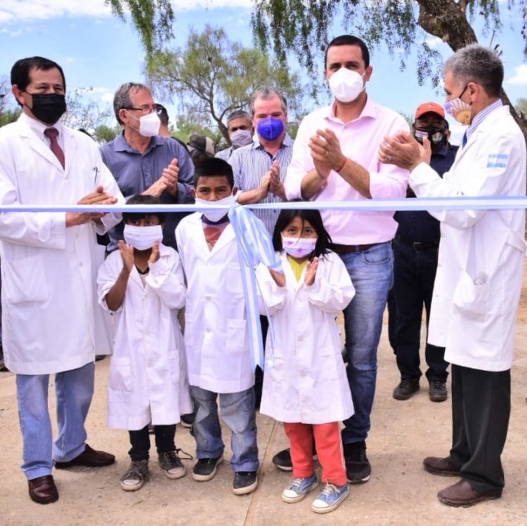 Eber Solís habilitó obras de tres instituciones educativas en el oeste