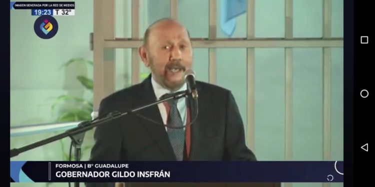 “Los jóvenes hoy googlean y creen que ya saben todo”