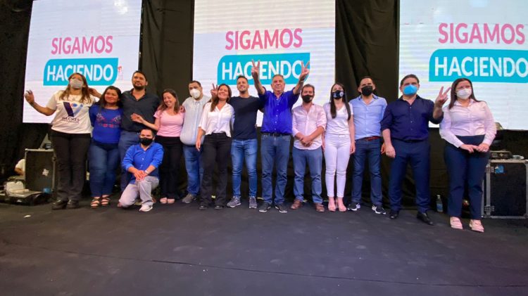 Jorge Jofré presentó ante una multitud a los candidatos de Valores Ciudadanos