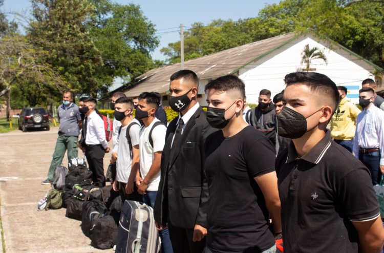 Ejército Argentino: 185 jóvenes formoseños viajan para ser soldados de la Patria