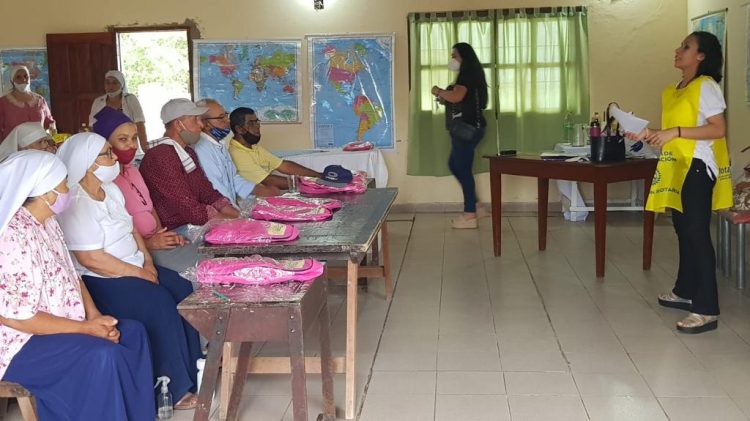 El Rotary Club 9 de Julio retomó su programa de alfabetización a mujeres adultas