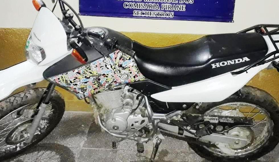 Pirané: Recuperan costosa moto y encuentran plantines de marihuana junto al domicilio del sospechoso