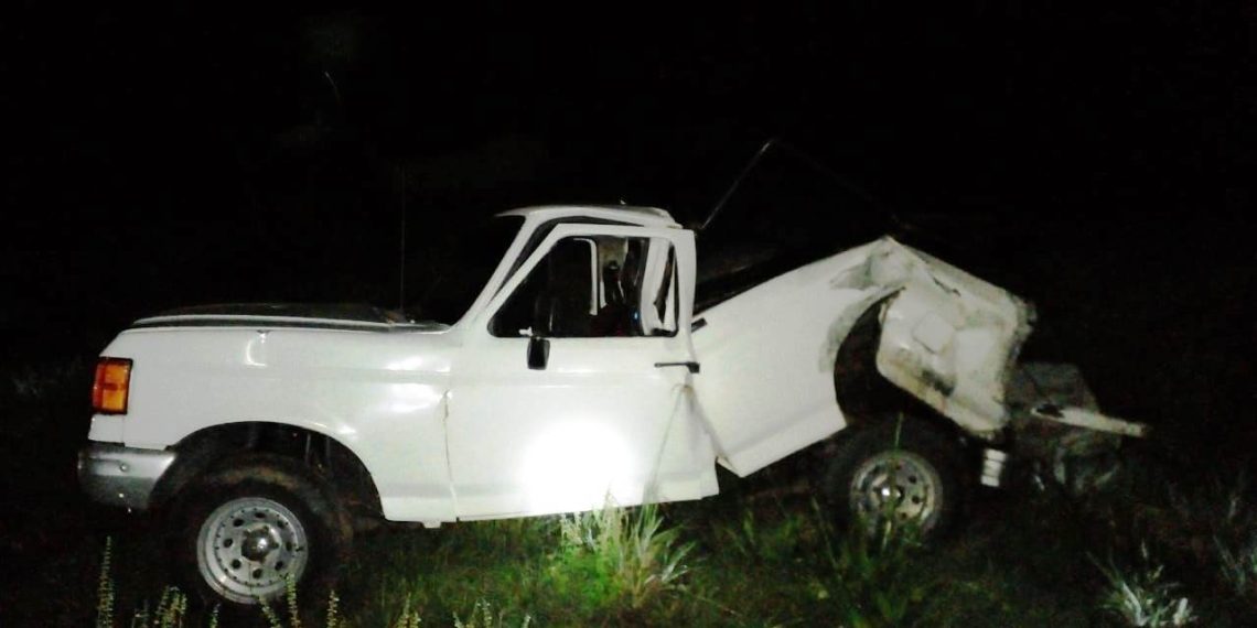 Un camión embistió desde atrás a una camioneta y uno de sus ocupantes falleció