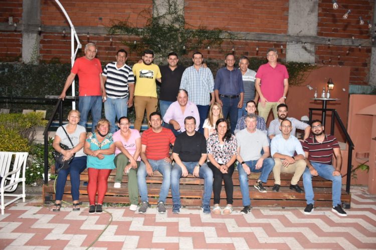 Olivera encabeza lista de concejales con militantes