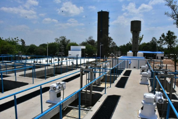 El Vicegobernador inauguró la nueva planta potabilizadora de agua de Ingeniero Juárez