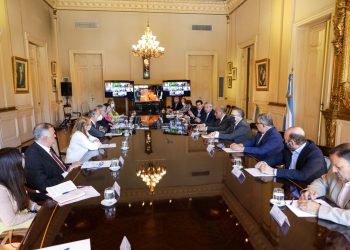 El presidente Fernández, Insfrán y gobernadores coordinan el control de precios