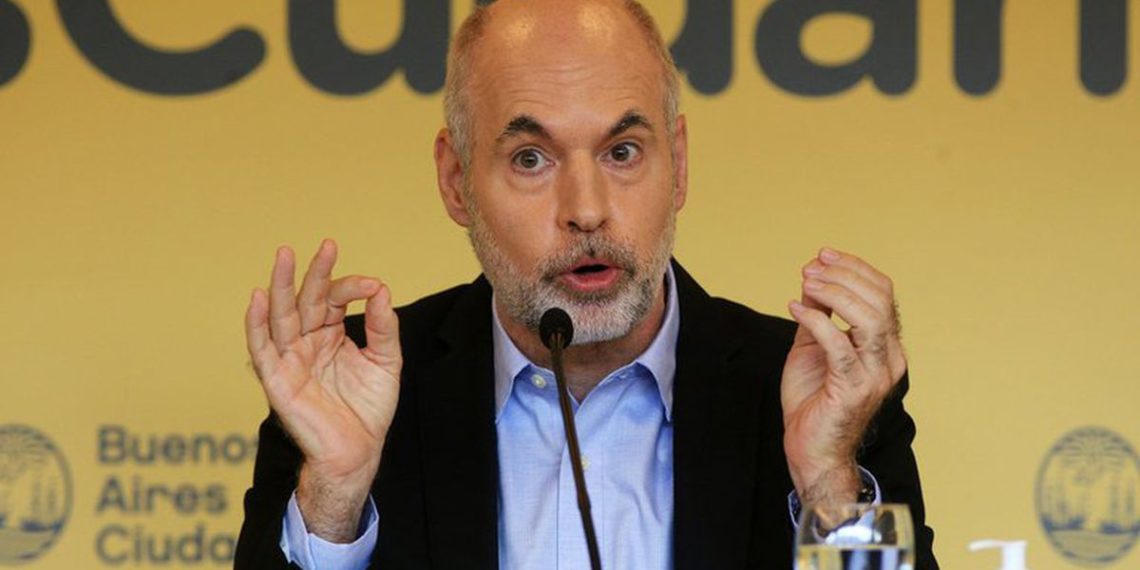 Rodríguez Larreta flexibilizó el uso del tapaboca al aire libre en CABA