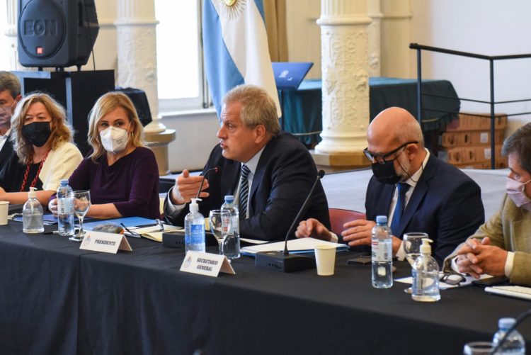 Se fijó un piso de 190 días de clases para el ciclo lectivo 2022 en todo el país