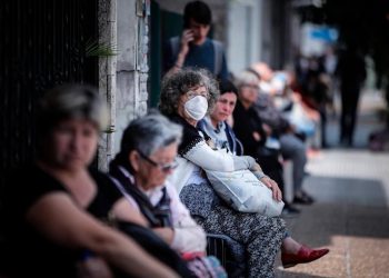 Jubilados: siete millones cobrarán el aguinaldo a partir del 7 de diciembre