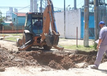 Anuncian interrupción del servicio de agua por la rotura de un acueducto céntrico