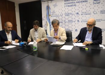 El gobierno y el Banco Formosa formalizaron convenio que beneficia a Pymes y comerciantes