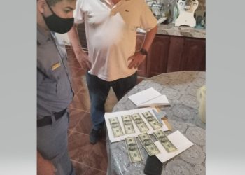 Empleada doméstica infiel le robó a su patrón 700 dólares, quedó detenida