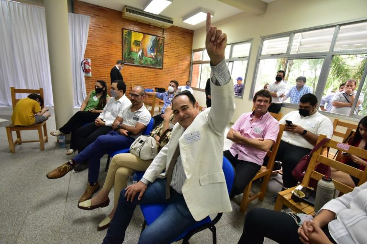 Vicente Emilio Grippaldi, electo como nuevo vicerrector de la UNaF