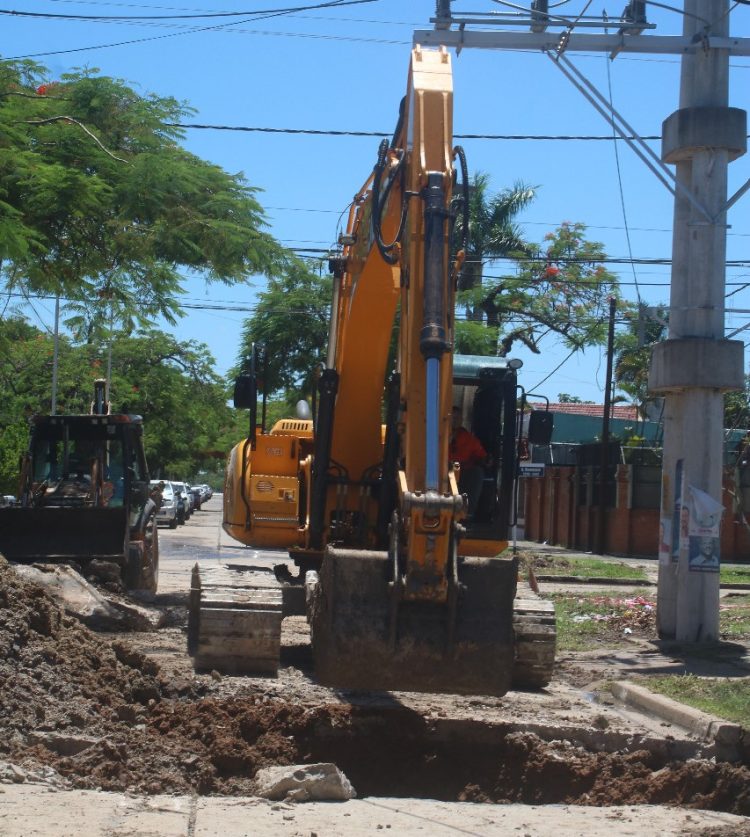 Anuncian interrupción del servicio de agua por la rotura de un acueducto céntrico