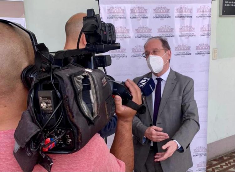 Jueces de Jufejus expusieron ante Convencionales Constituyentes de Salta